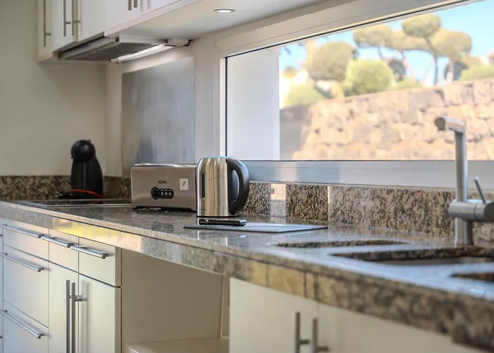 Villa Playa Del Duque, By Paramount Holidays Costa Adeje (Tenerife)