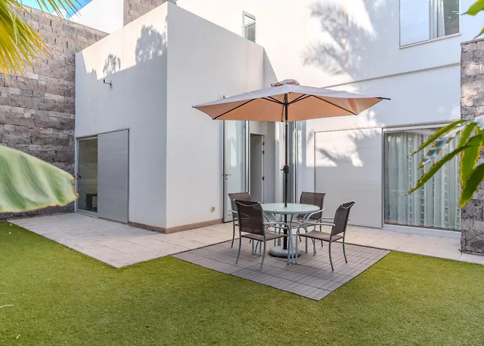 Villa Playa Del Duque, By Paramount Holidays Costa Adeje (Tenerife)