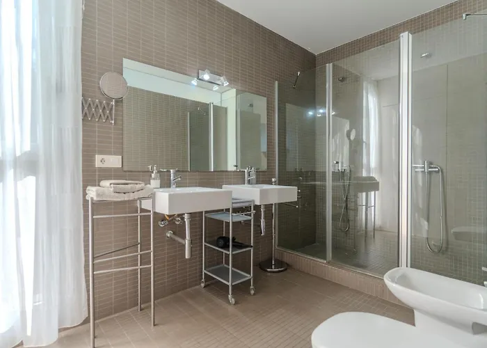 Playa Del Duque, By Paramount Holidays 빌라