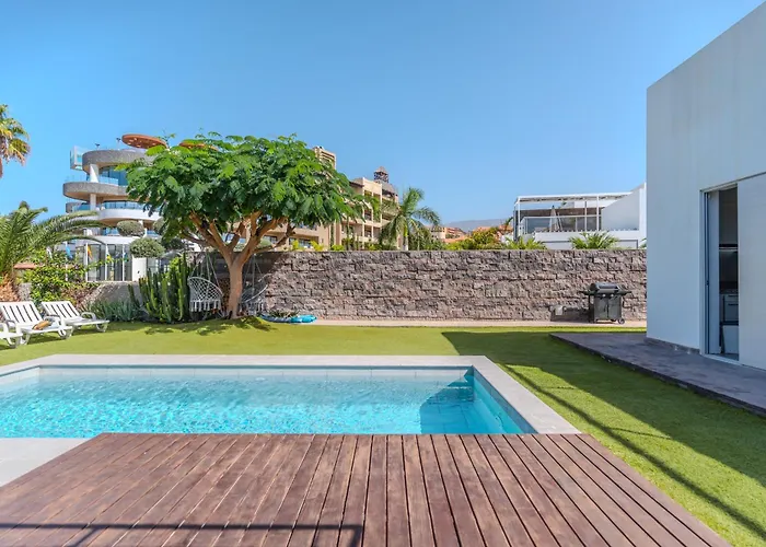 Playa Del Duque, By Paramount Holidays Villa *