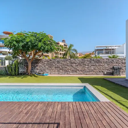 Playa Del Duque, By Paramount Holidays 别墅 *