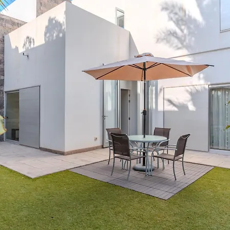 Villa Playa Del Duque, By Paramount Holidays Costa Adeje (Tenerife)