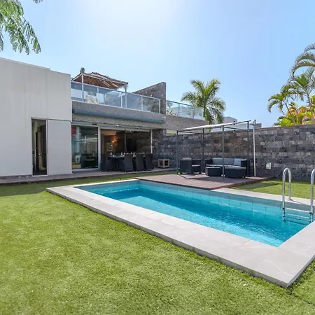 Playa Del Duque, By Paramount Holidays * Costa Adeje (Tenerife)