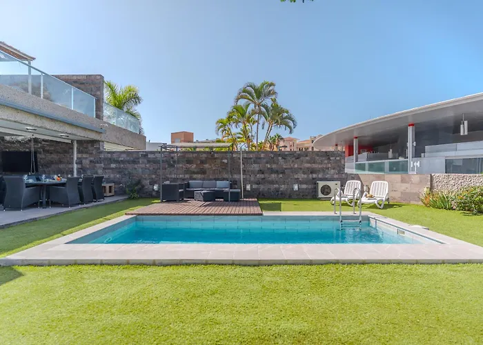 فيلة Playa Del Duque, By Paramount Holidays *