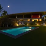 빌라 Playa Del Duque, By Paramount Holidays *