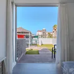 빌라 Playa Del Duque, By Paramount Holidays 아데제