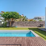 Playa Del Duque, By Paramount Holidays 빌라 *